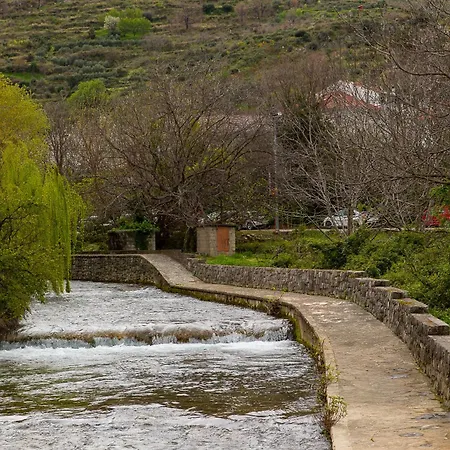 Rio Y Mar